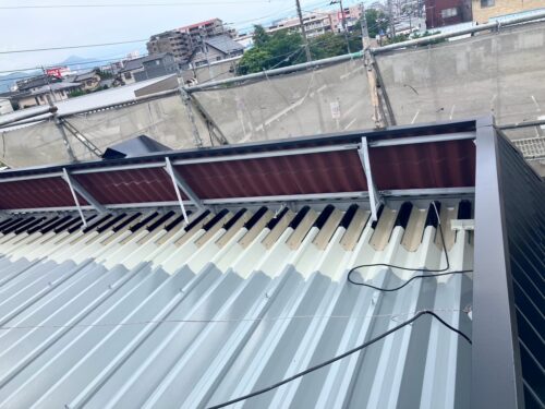 折半屋根板金補強