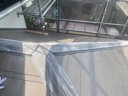 屋根板金ケレン後