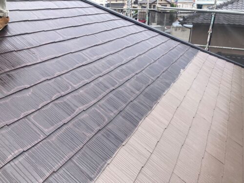 屋根上塗り1回目施工状況
